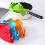 Kitchen Gadgets Silicone Pot Side Drain Stopper - Image 8